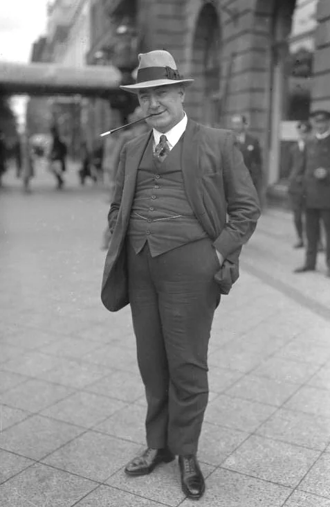 Wallace, Edgar portrait
