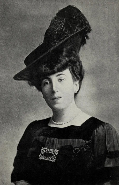 Réval, Gabrielle portrait