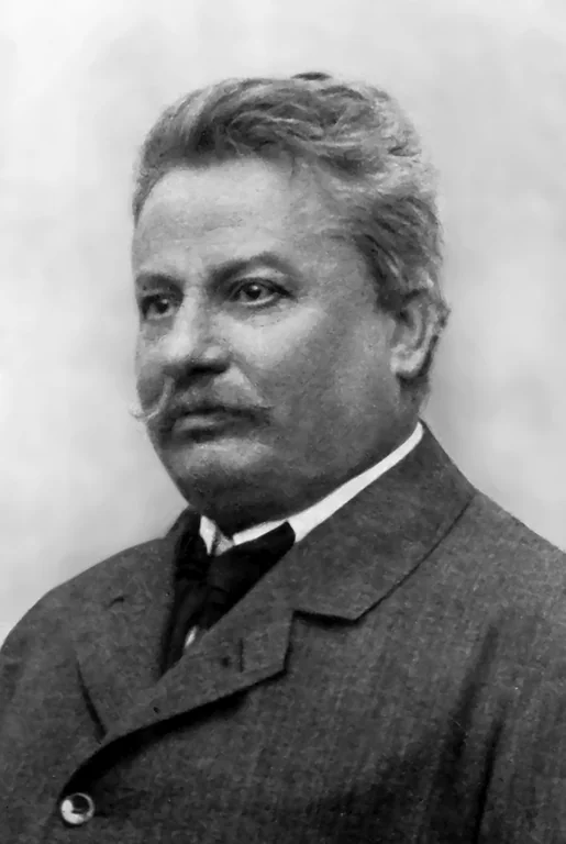 Pascoli, Giovanni portrait