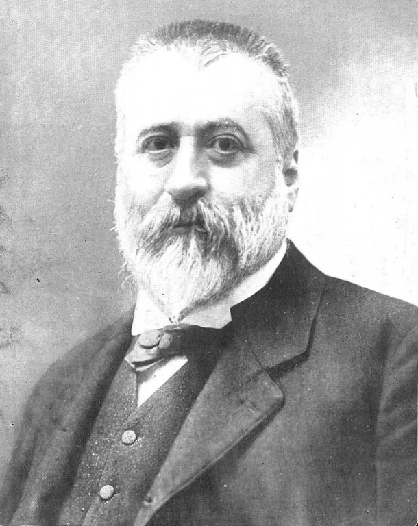 Pelayo, Marcelino Menéndez y portrait