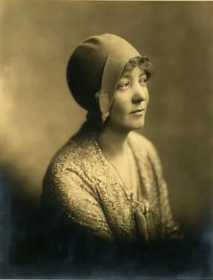 Mitchell, Ruth Comfort portrait