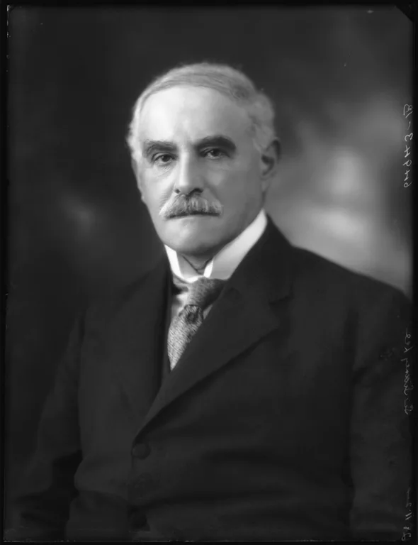 Lee, Sir Sidney portrait