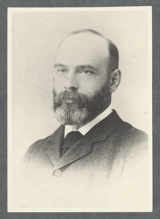 Nash, Wallis portrait