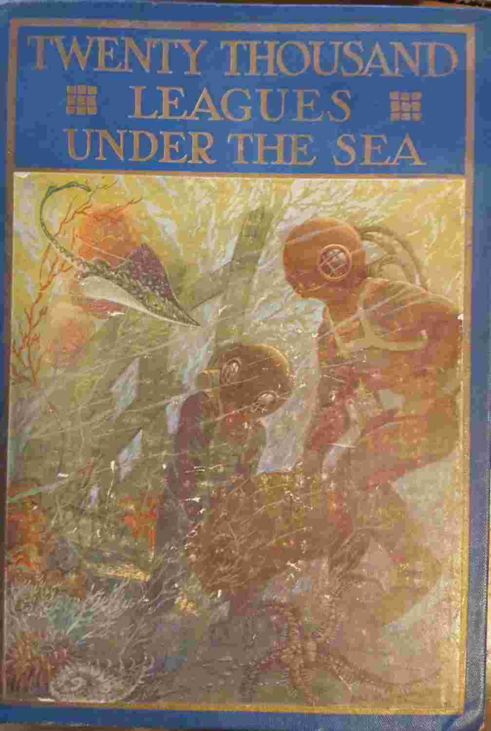 Twenty Thousand Leagues Under the Seas: An Underwater Tour of the World cover